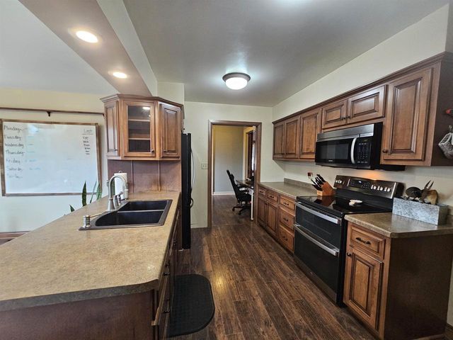 218 E MAIN STREET, Weyauwega, WI 54983