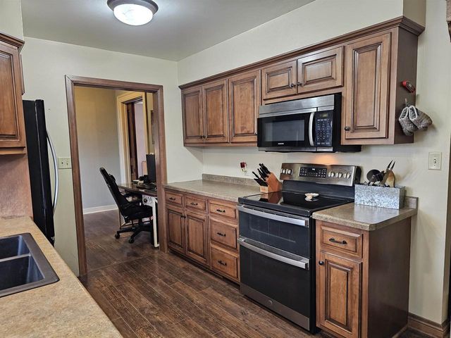 218 E MAIN STREET, Weyauwega, WI 54983