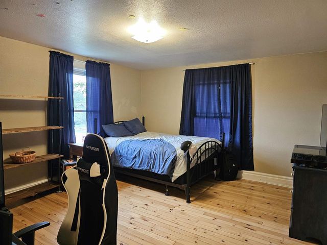 218 E MAIN STREET, Weyauwega, WI 54983