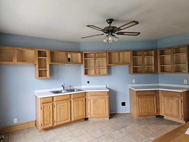 218 E MAIN STREET, Weyauwega, WI 54983