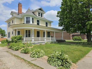 218 E MAIN STREET, Weyauwega, WI 54983