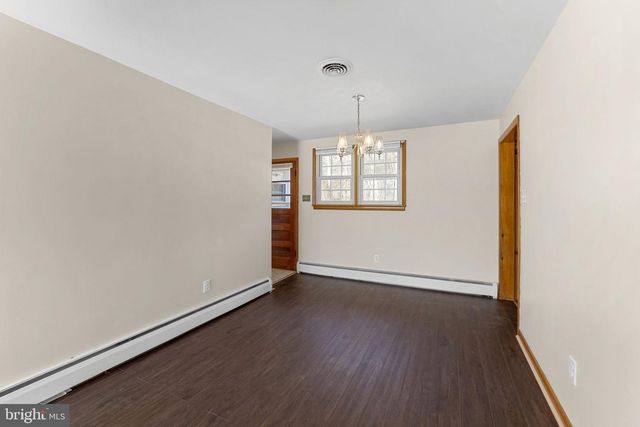 292 E PITTSFIELD ST, Pennsville, NJ 08070