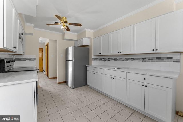 292 E PITTSFIELD ST, Pennsville, NJ 08070