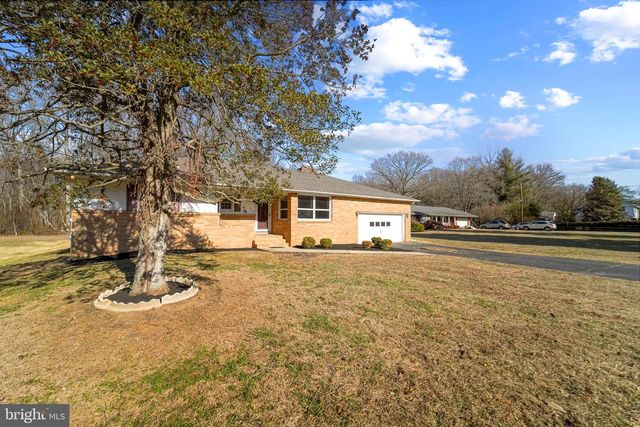 292 E PITTSFIELD ST, Pennsville, NJ 08070