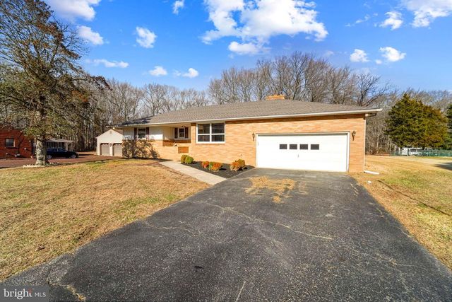 292 E PITTSFIELD ST, Pennsville, NJ 08070