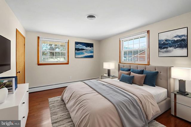 292 E PITTSFIELD ST, Pennsville, NJ 08070