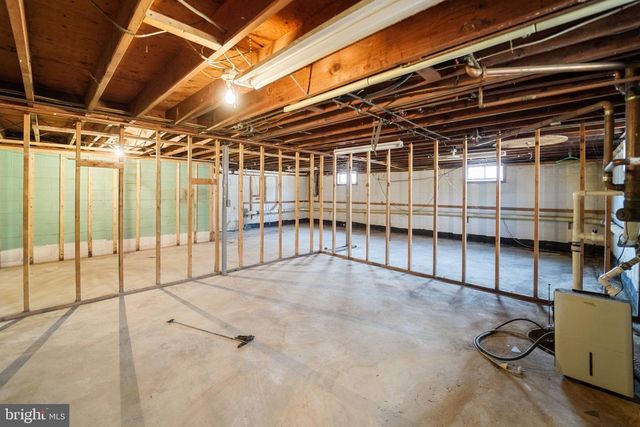 292 E PITTSFIELD ST, Pennsville, NJ 08070