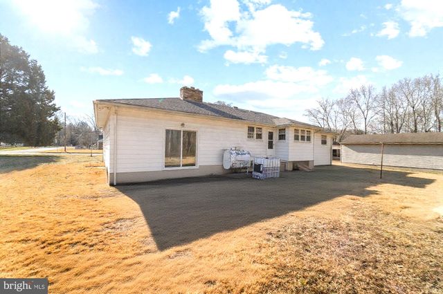 292 E PITTSFIELD ST, Pennsville, NJ 08070