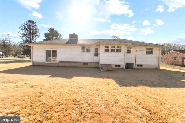 292 E PITTSFIELD ST, Pennsville, NJ 08070
