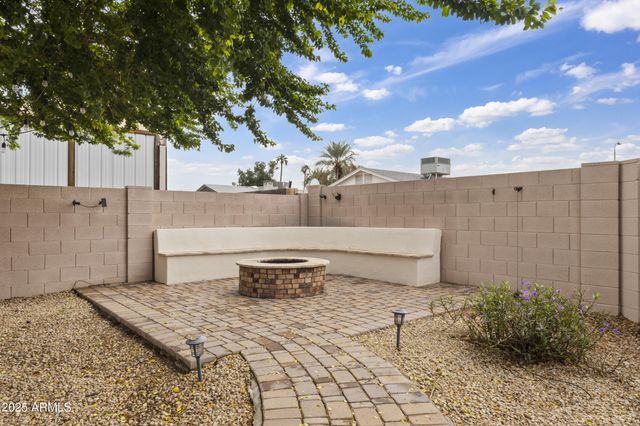 5775 N 72ND Drive, Glendale, AZ 85303