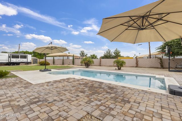 5775 N 72ND Drive, Glendale, AZ 85303