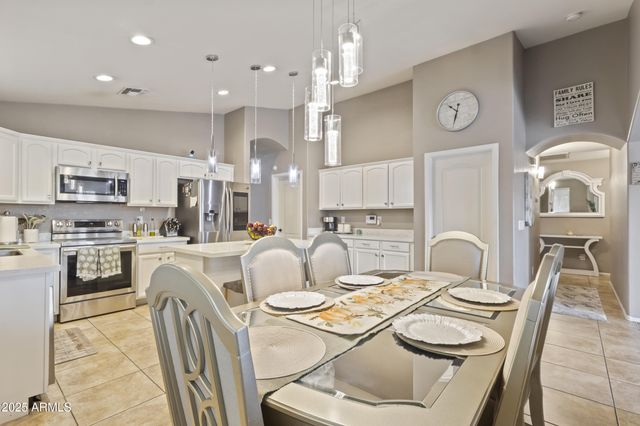 5775 N 72ND Drive, Glendale, AZ 85303