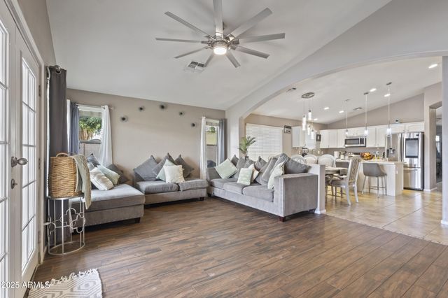 5775 N 72ND Drive, Glendale, AZ 85303