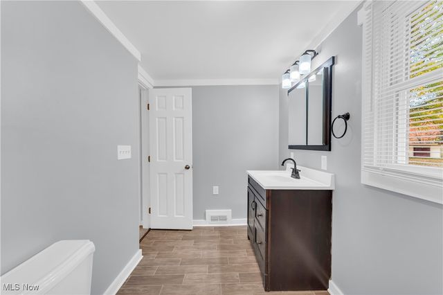 1850 Turkeyfoot Lake Road, Barberton, OH 44203