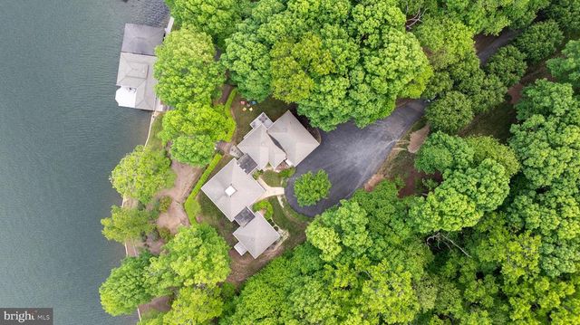 40 GRANDVIEW DR, Mineral, VA 23117