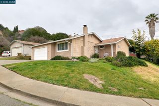 300 College Ave, Vallejo, CA 94589