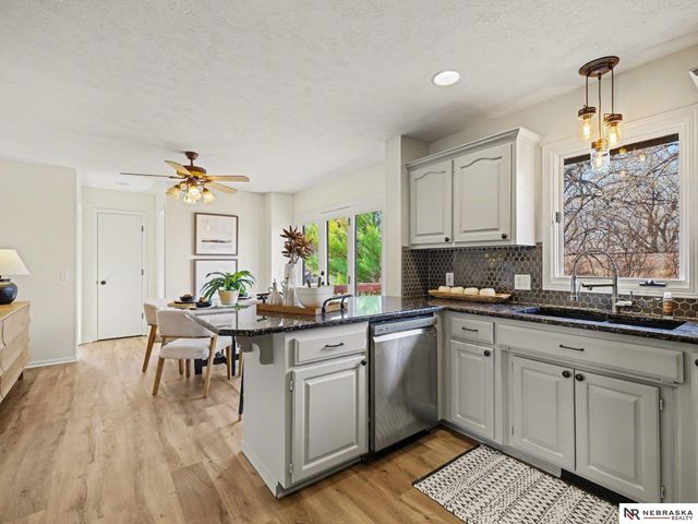 11840 S 219th Avenue, Gretna, NE 68028