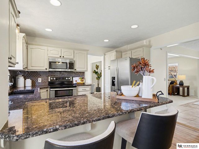 11840 S 219th Avenue, Gretna, NE 68028