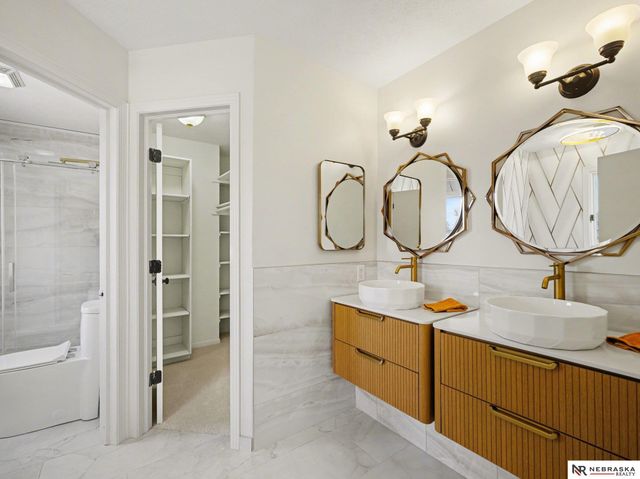 11840 S 219th Avenue, Gretna, NE 68028