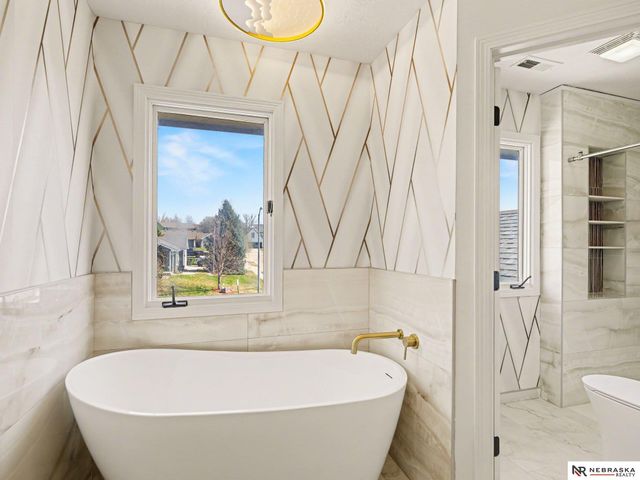 11840 S 219th Avenue, Gretna, NE 68028