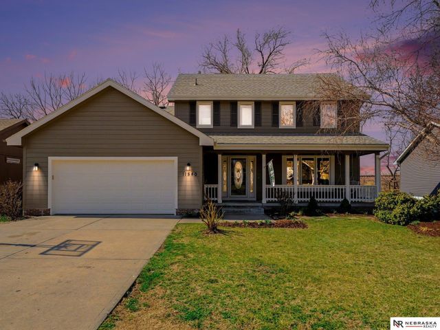 11840 S 219th Avenue, Gretna, NE 68028