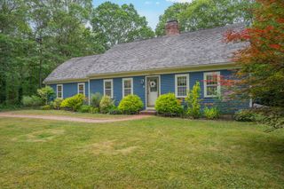 7 Barnside Ln, Sandwich, MA 02563