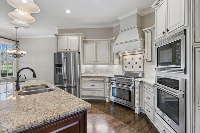 990 Still Forest Dr, Brentwood, TN 37027