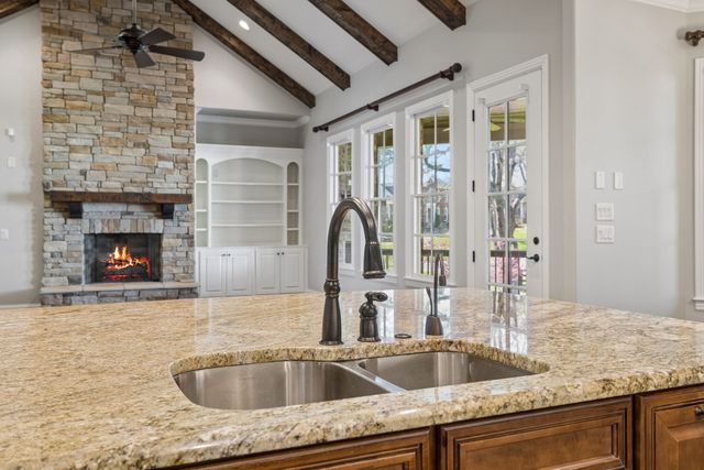 990 Still Forest Dr, Brentwood, TN 37027