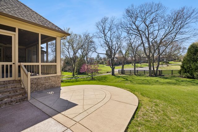 990 Still Forest Dr, Brentwood, TN 37027