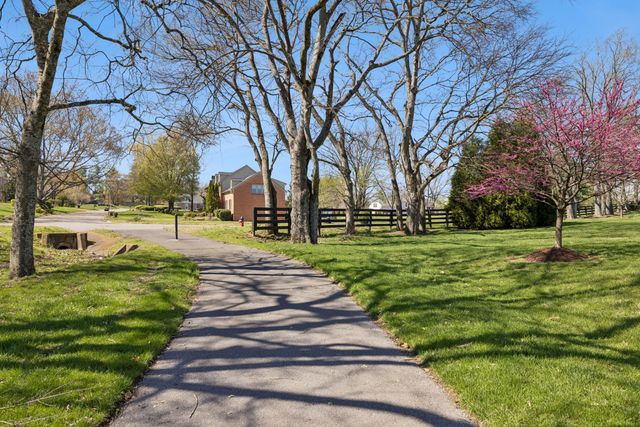 990 Still Forest Dr, Brentwood, TN 37027