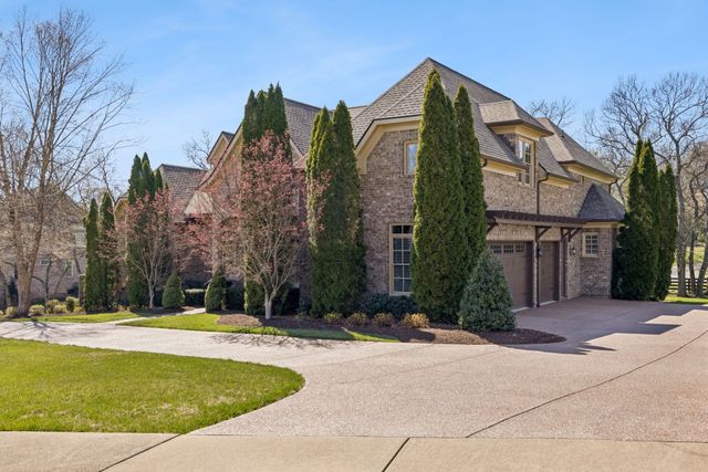 990 Still Forest Dr, Brentwood, TN 37027