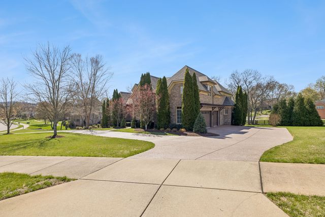 990 Still Forest Dr, Brentwood, TN 37027