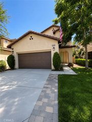 33537 Cedar Creek, Lake Elsinore, CA 92532
