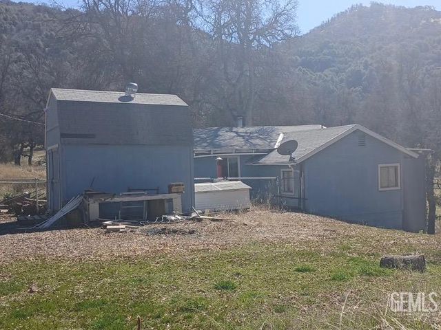 143 Lakeside Drive, Glennville, CA 93226