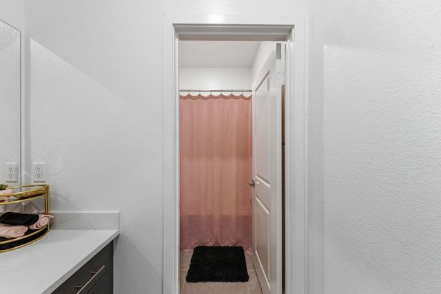 76267 Cambridge Drive, Palm Desert, CA 92211