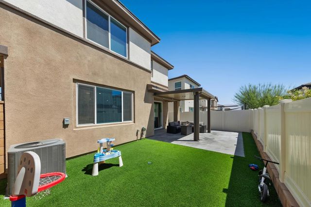76267 Cambridge Drive, Palm Desert, CA 92211