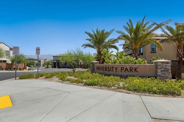 76267 Cambridge Drive, Palm Desert, CA 92211