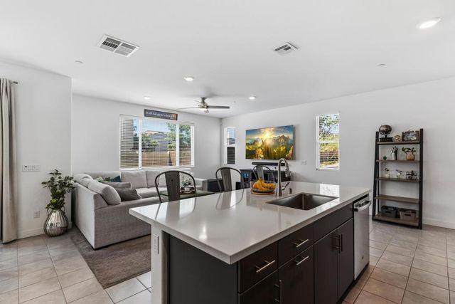 76267 Cambridge Drive, Palm Desert, CA 92211