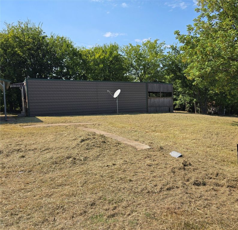 405 Black Foot, Quinlan, TX 75474