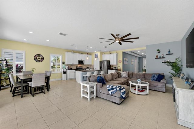 7117 ESTERO COURT, Apollo Beach, FL 33572