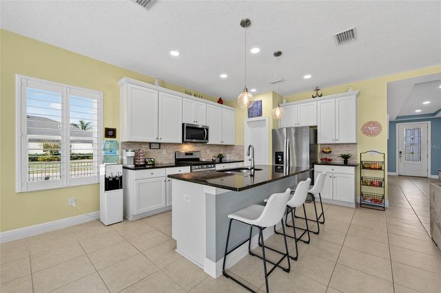 7117 ESTERO COURT, Apollo Beach, FL 33572