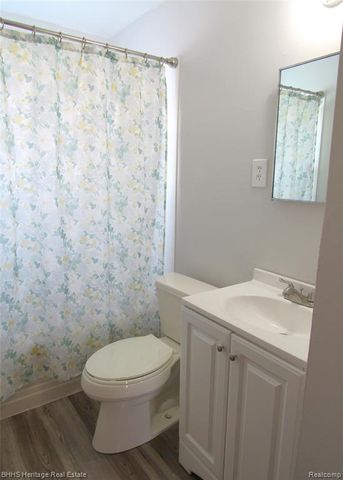 1678 Gregory Avenue, Lincoln Park, MI 48146