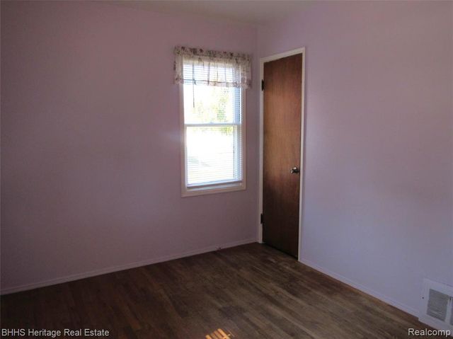 1678 Gregory Avenue, Lincoln Park, MI 48146