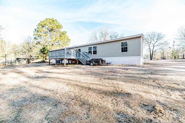 196 Autumn Drive, Vass, NC 28394