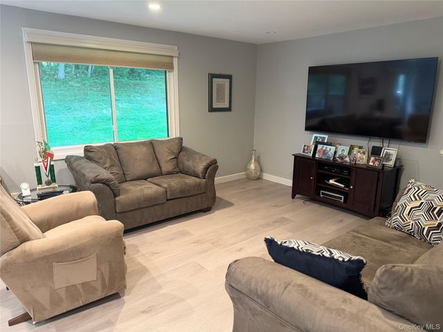 56 Kirby Close B, Yorktown Heights, NY 10598