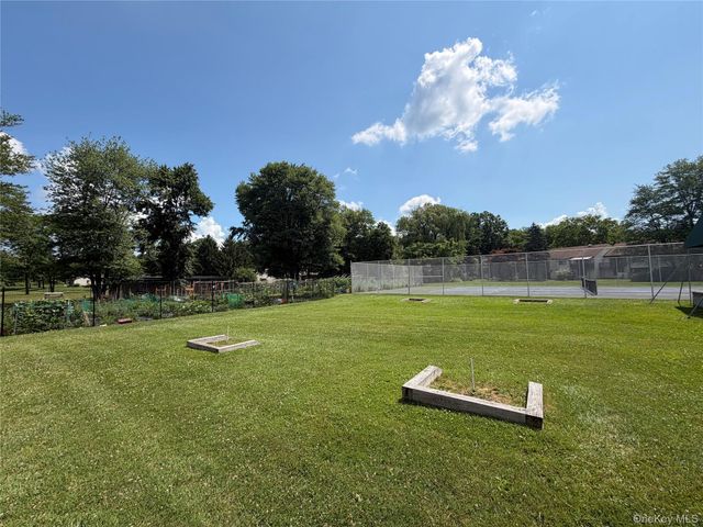 56 Kirby Close B, Yorktown Heights, NY 10598