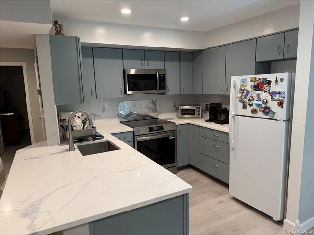 56 Kirby Close B, Yorktown Heights, NY 10598