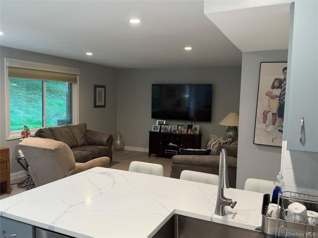 56 Kirby Close B, Yorktown Heights, NY 10598