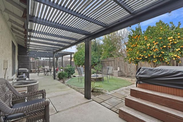 2952 Old Ranch Circle, Stockton, CA 95209