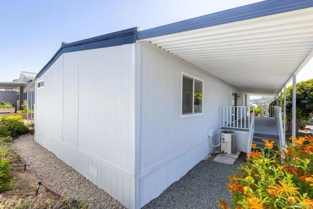 525 W El Norte Parkway SPC 206, Escondido, CA 92026